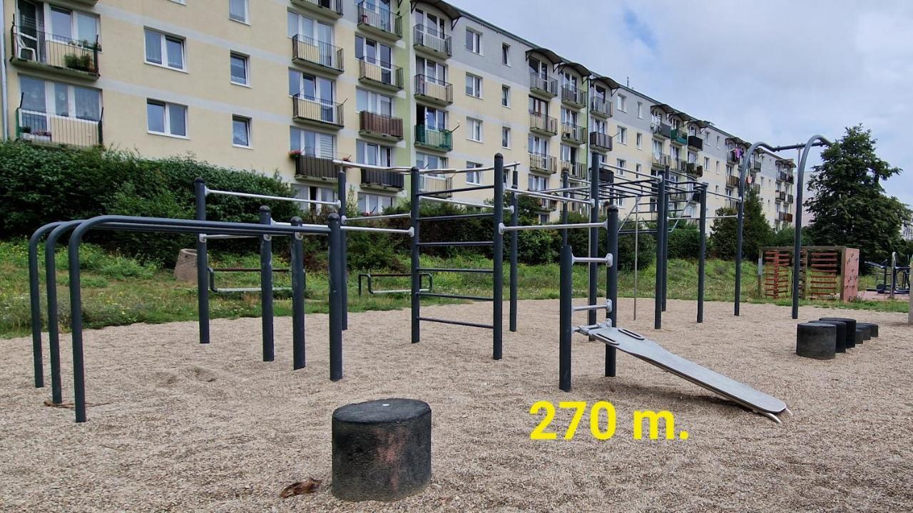 R Mieszkanie Cale Albo Pokoj Bllisko Wszystko Apartamento Gdańsk Exterior foto
