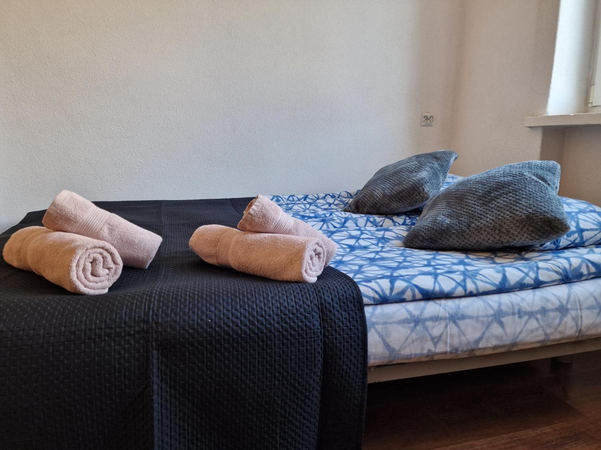 R Mieszkanie Cale Albo Pokoj Bllisko Wszystko Apartamento Gdańsk Exterior foto