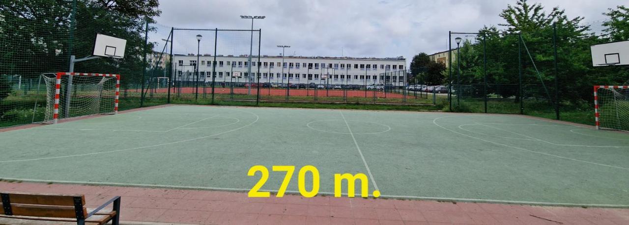 R Mieszkanie Cale Albo Pokoj Bllisko Wszystko Apartamento Gdańsk Exterior foto